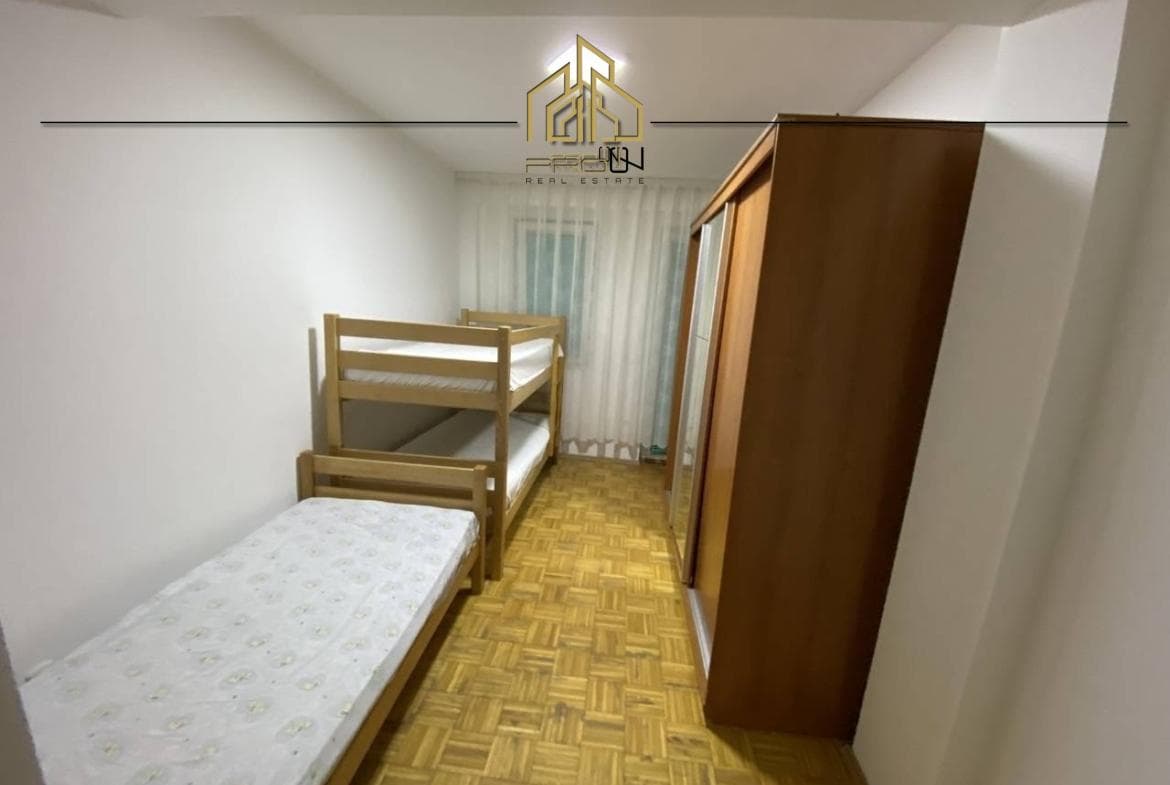Banesë me qira – Mati 1 4