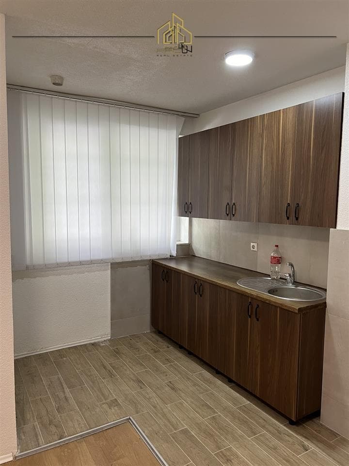 Zyre me qira – Qendër 2