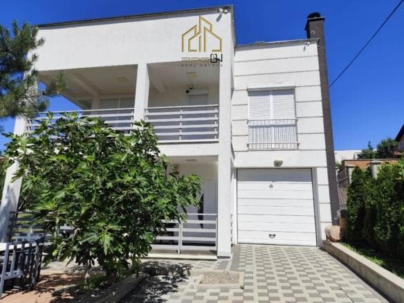 🏡 SHTËPI NË SHITJE – HAJVALI
