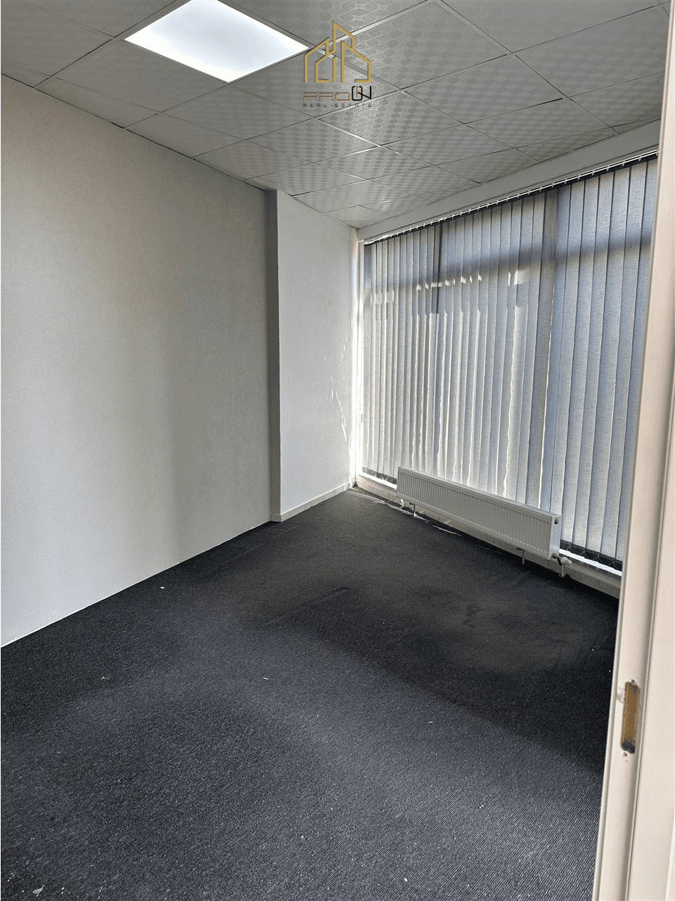 Lokal / Zyre me qira – Tophane 4