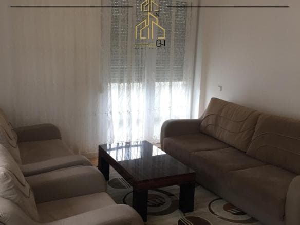 Banesë me qira – Kalabri (Emshir)
