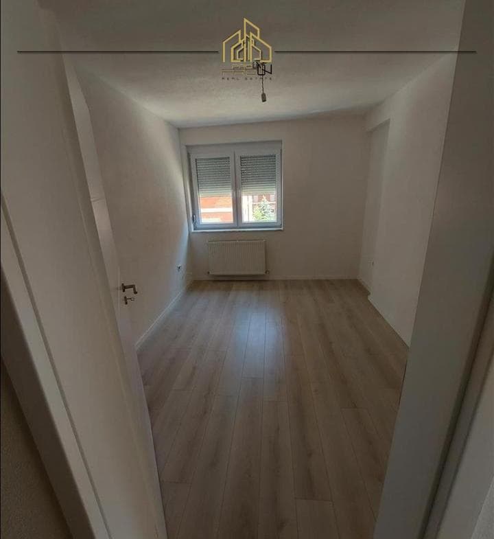 Banesë / Zyre me qira – Mati 1 4