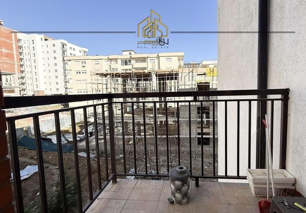 Banesë me qira – Mati 1 4