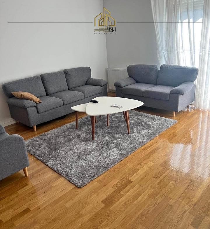 Banesë me qira – Mati 1 2