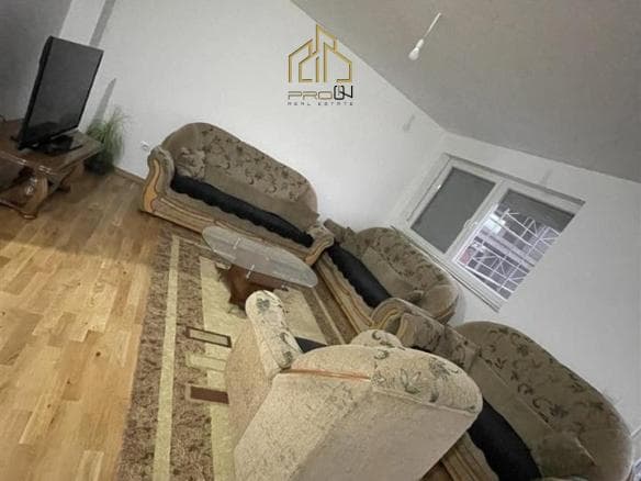 Banesë me qira – Kalabri (Emshir)