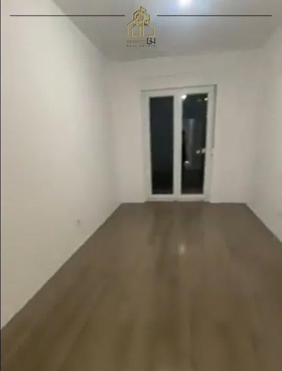 Banesë / Zyre me qira – Rruga B 4