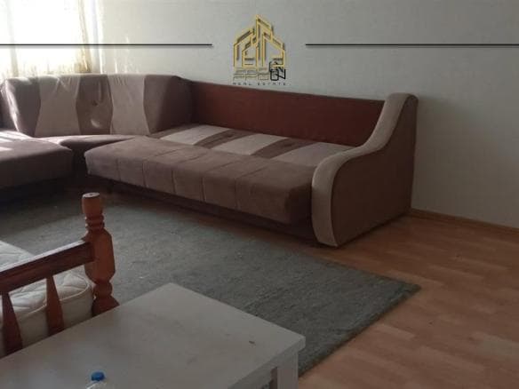Banesë me qira – Lakrishtë