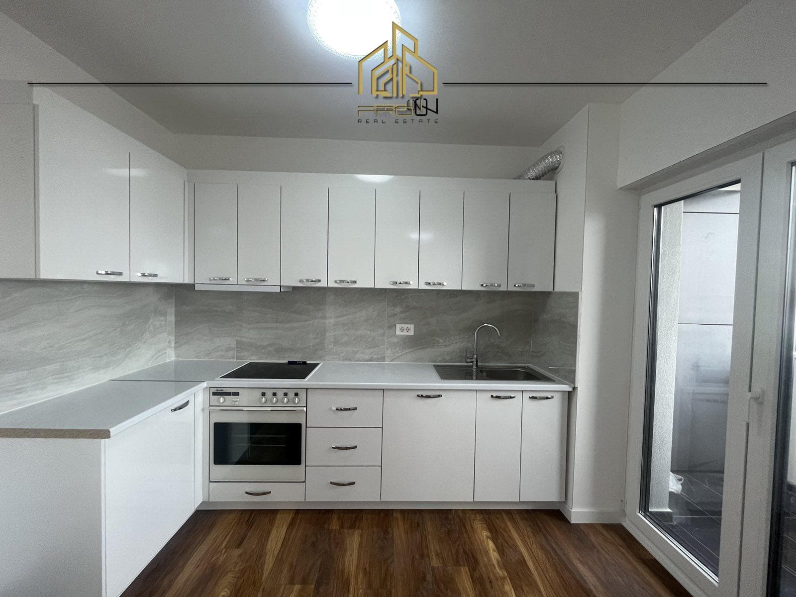 Banesë me qira – Bregu i Diellit 4