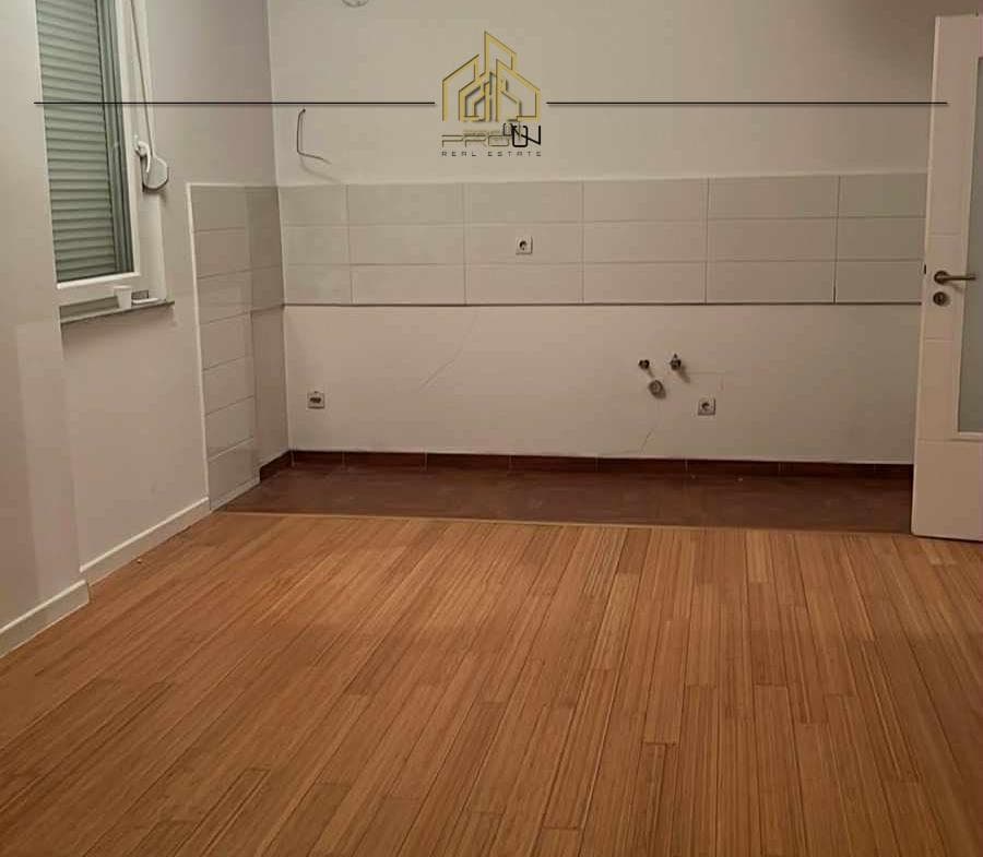 Banesë / Zyre me qira – Rruga B 3