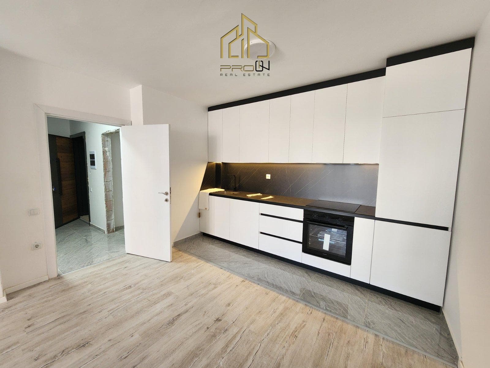 Banesë me qira – Mati 1 4