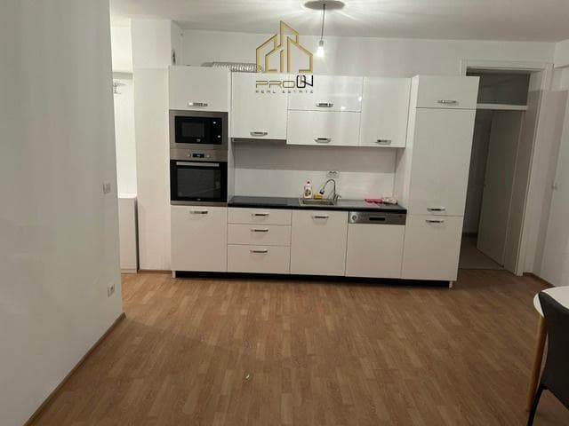 Banesë me qira – Mati 1 3