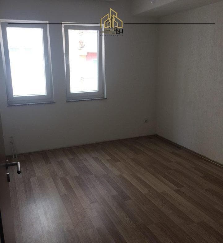 Banesë / Zyre me qira – Fushë Kosovë 4
