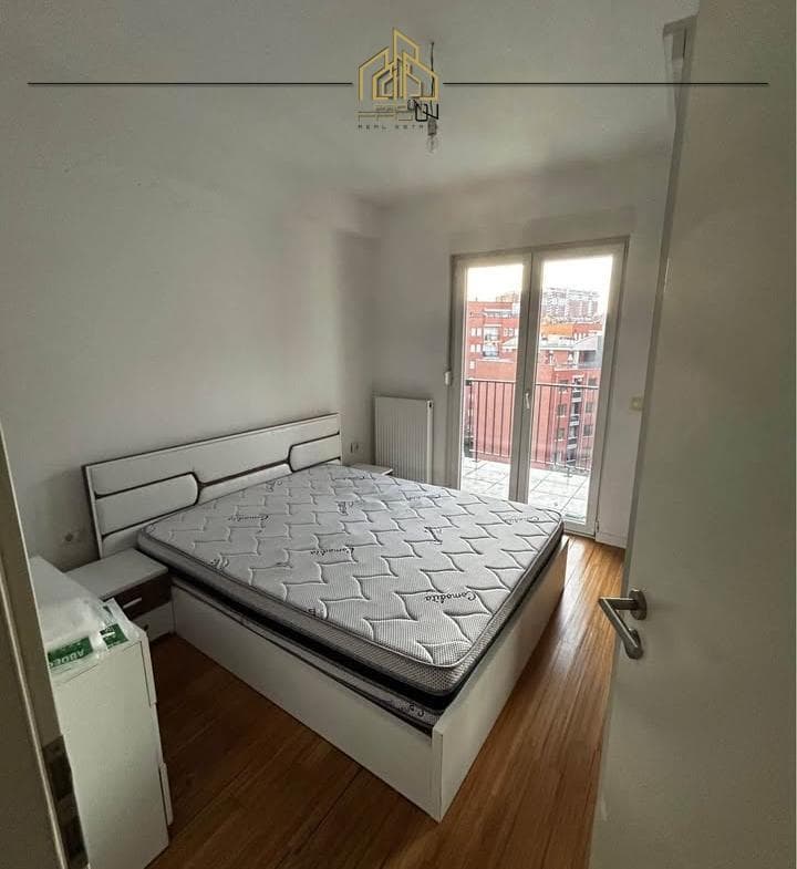 Banesë me qira – Mati 1 4