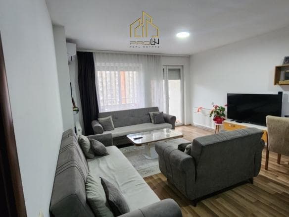 Banesë me qira – Lakrishtë