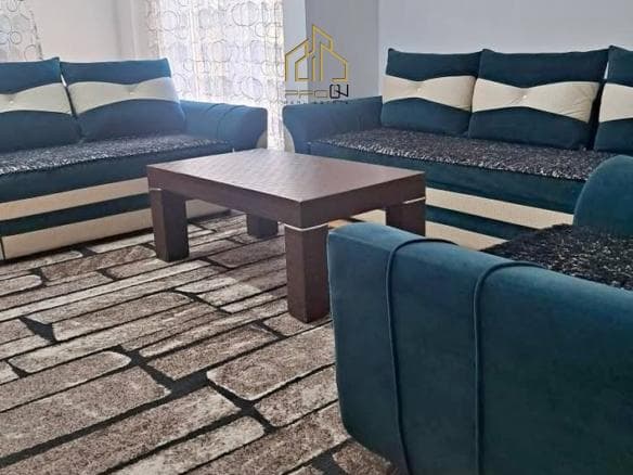 Banesë me qira – Kalabri (Emshir)