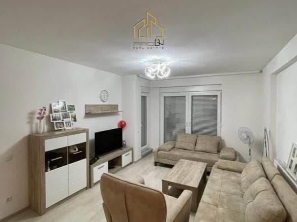 Banesë me qira – Mati 1