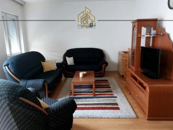 Banesë me qira – 4 Llullat