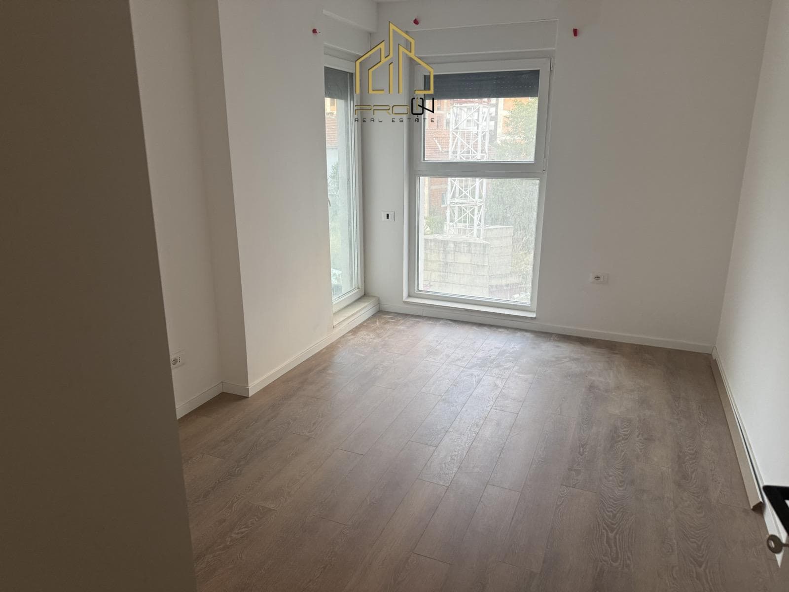 Banesë me qira – Mati 1 4