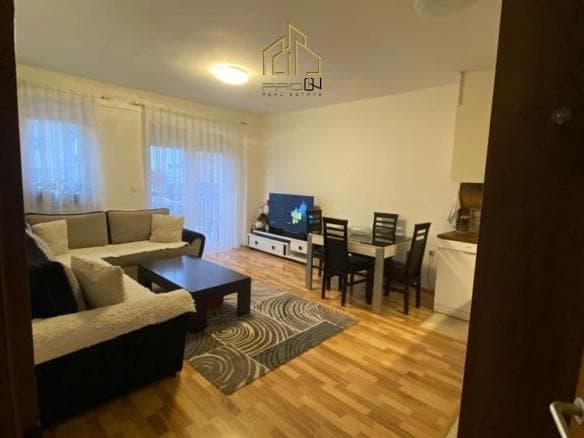 Banesë me qira – Mati 1