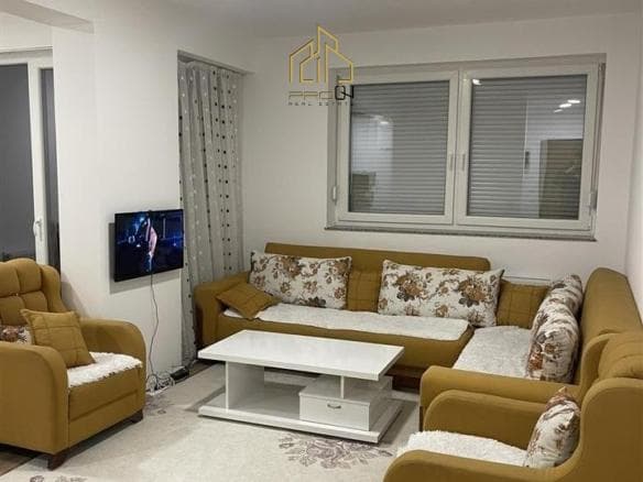Banesë me qira – Kalabri (Emshir)