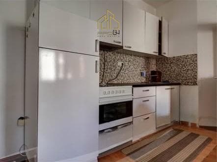 Banesë me qira – Mati 1 3