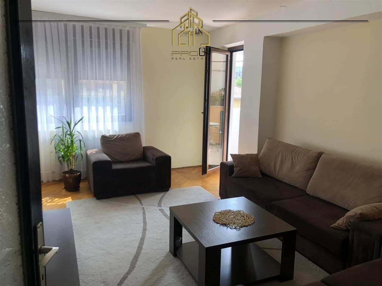 Banesë me qira – Qafa 2