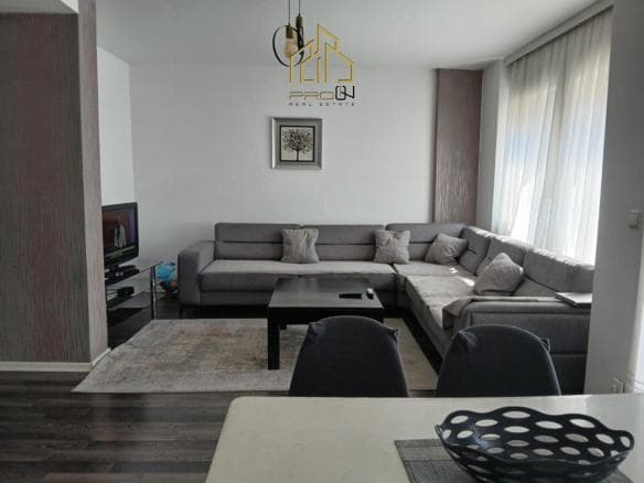 Banesë me qira – Tophane