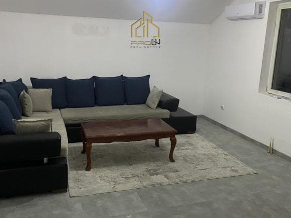 Kat shtëpie me qira – Prishtina e Re