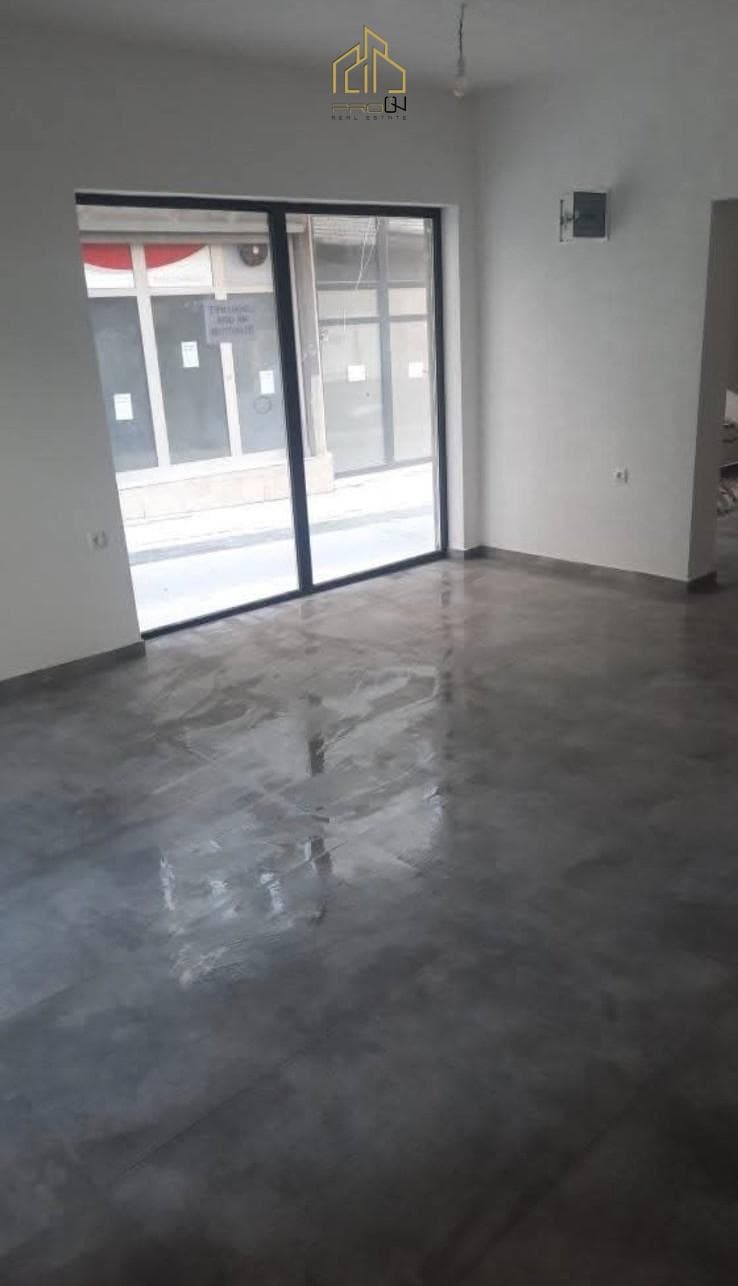 🏢 LOKAL ME QIRA – QENDËR 3