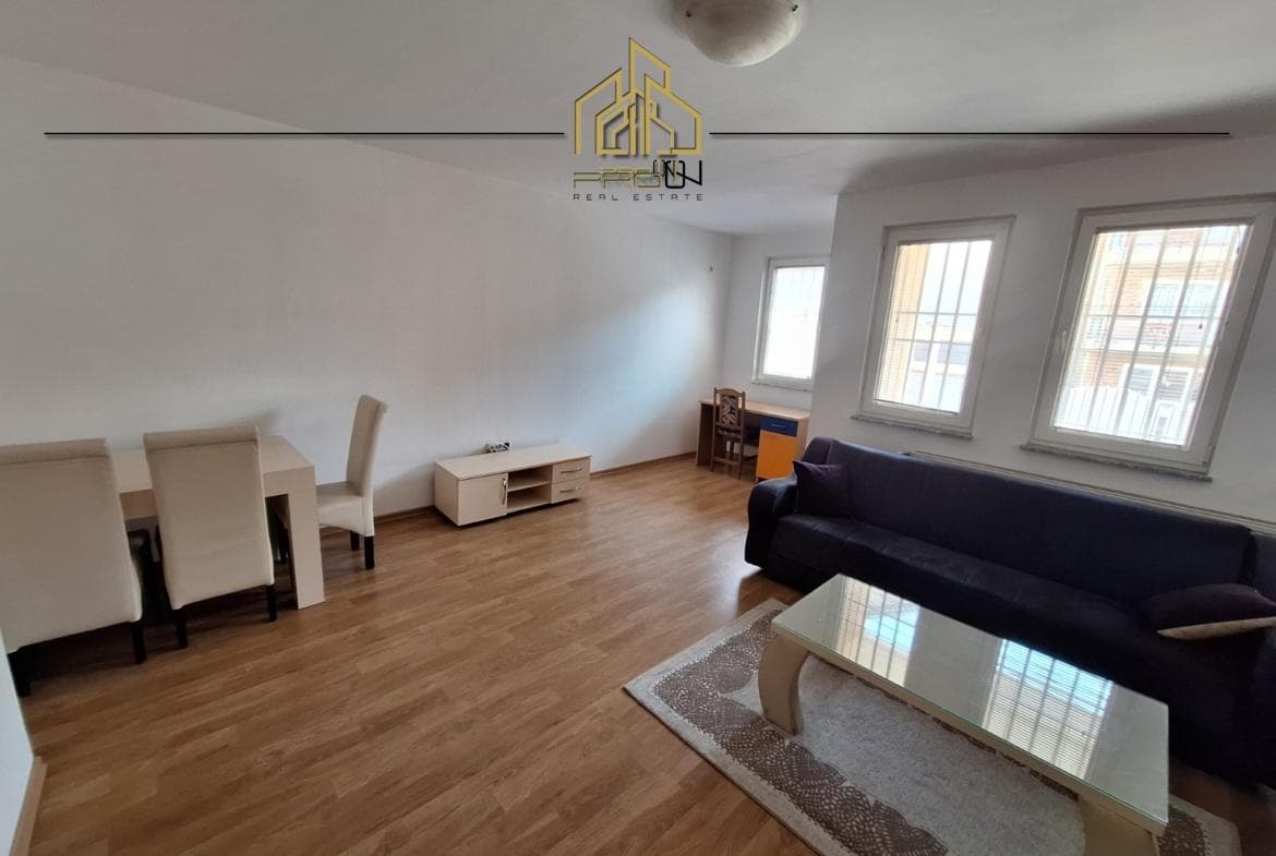 Banesë me qira – 4 Llullat 4