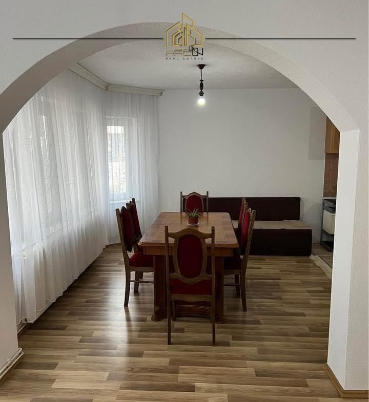 Kat shtëpie me qira – Bregu i Diellit 4
