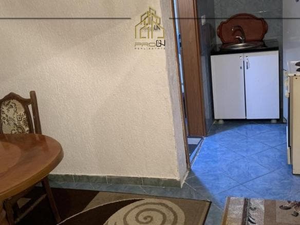 Kat shtëpie me qira – Qendër
