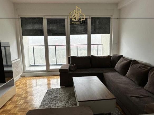 Banesë me qira – Kalabri (Emshir)