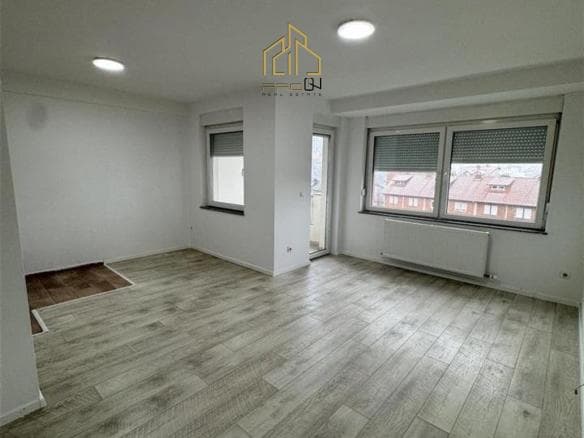 Banesë / Zyre me qira – Lagja e Spitalit