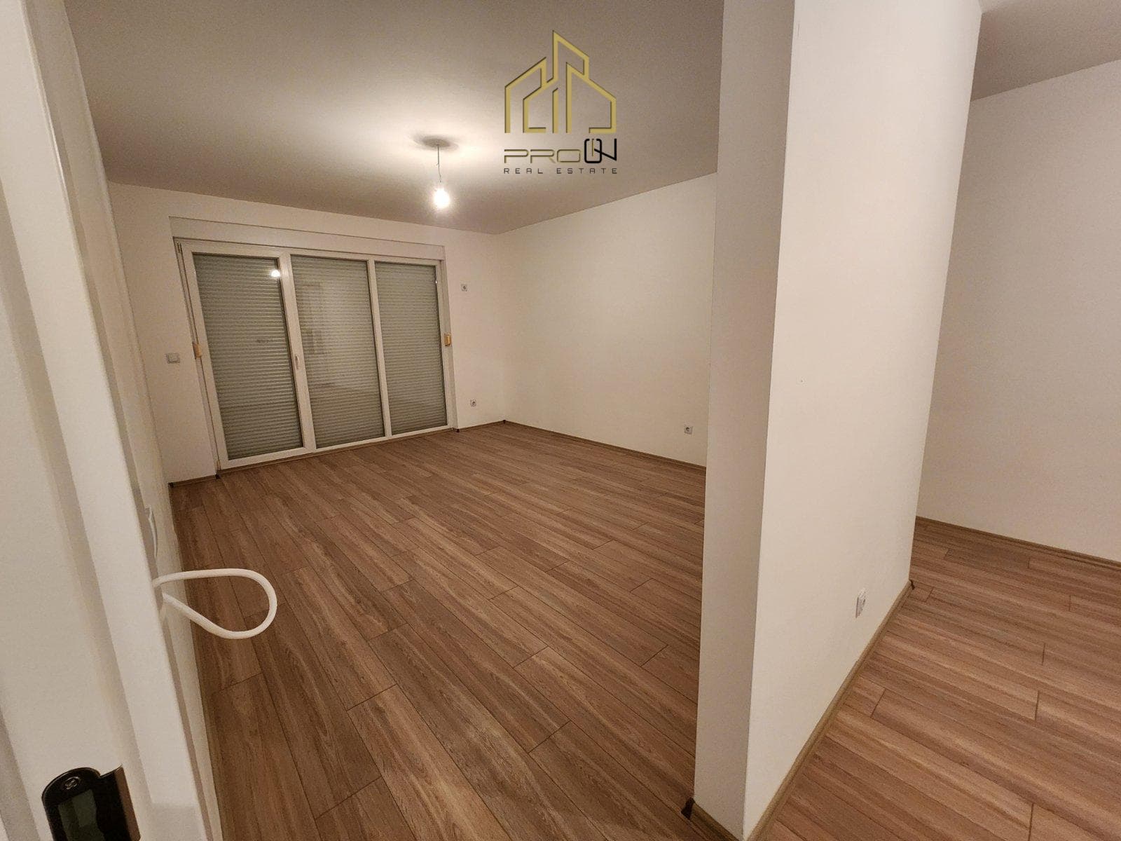 Banesë / Zyre me qira – Prishtina e Re 3