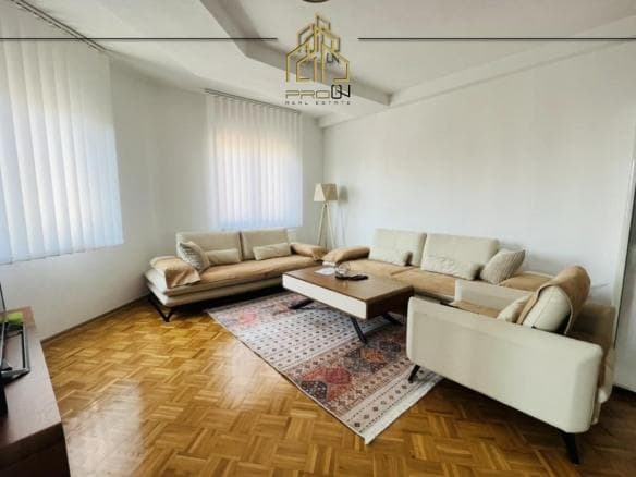 Banesë me qira – Tophane