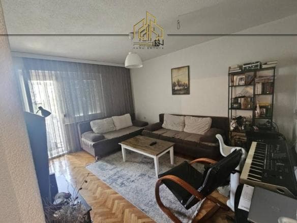 Banesë / Zyre me qira – Ulpianë