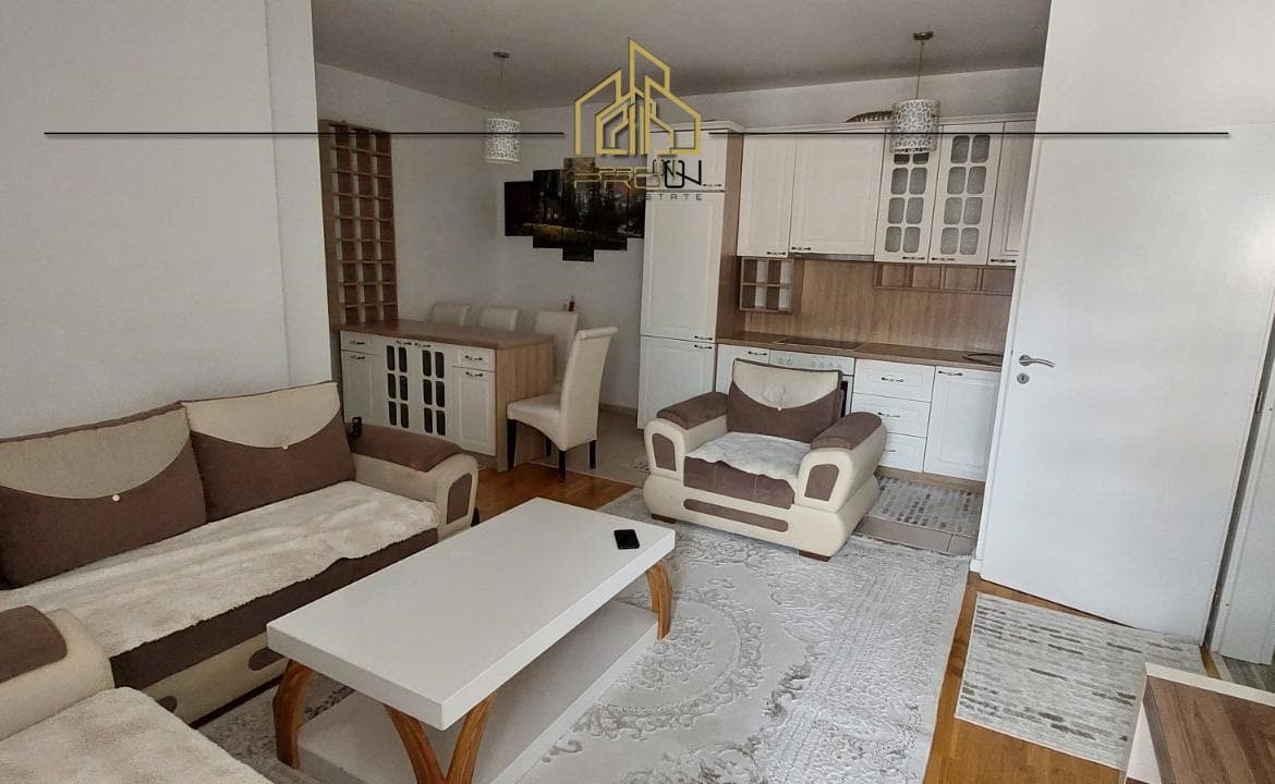 Banesë me qira – Tophane 2