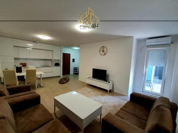 Banesë me qira – Mati 1
