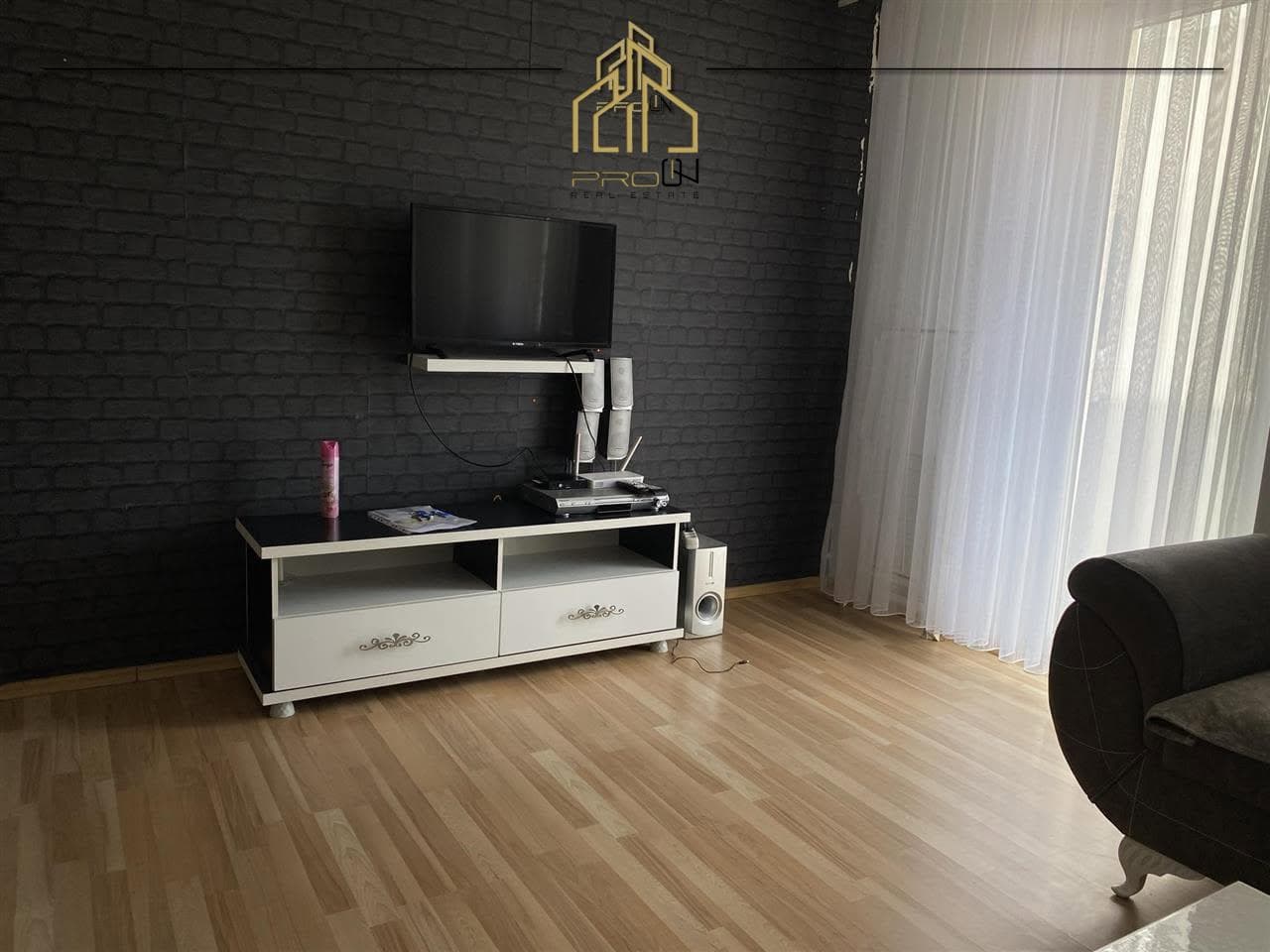 Banesë me qira – Mati 1 3