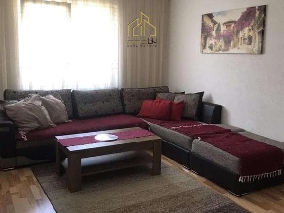 Banesë me qira – Kalabri (Emshir)