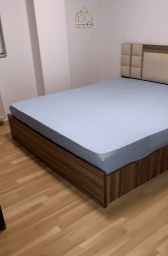 Banesë me qira – Mati 1 3