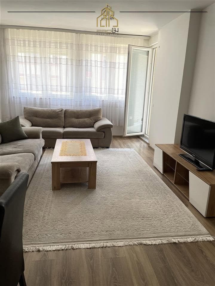 Banesë me qira – Mati 1 3
