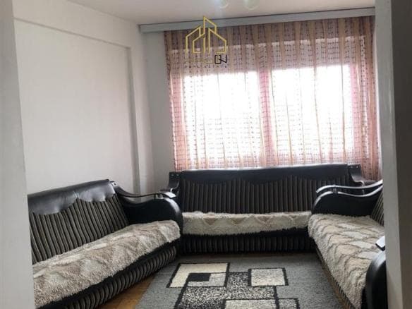 Banesë me qira – Kalabri (Emshir)