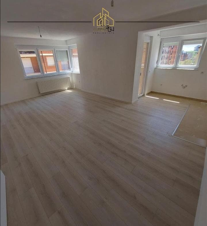 Banesë / Zyre me qira – Mati 1 2