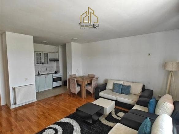 Banesë me qira – Kalabri (Emshir)