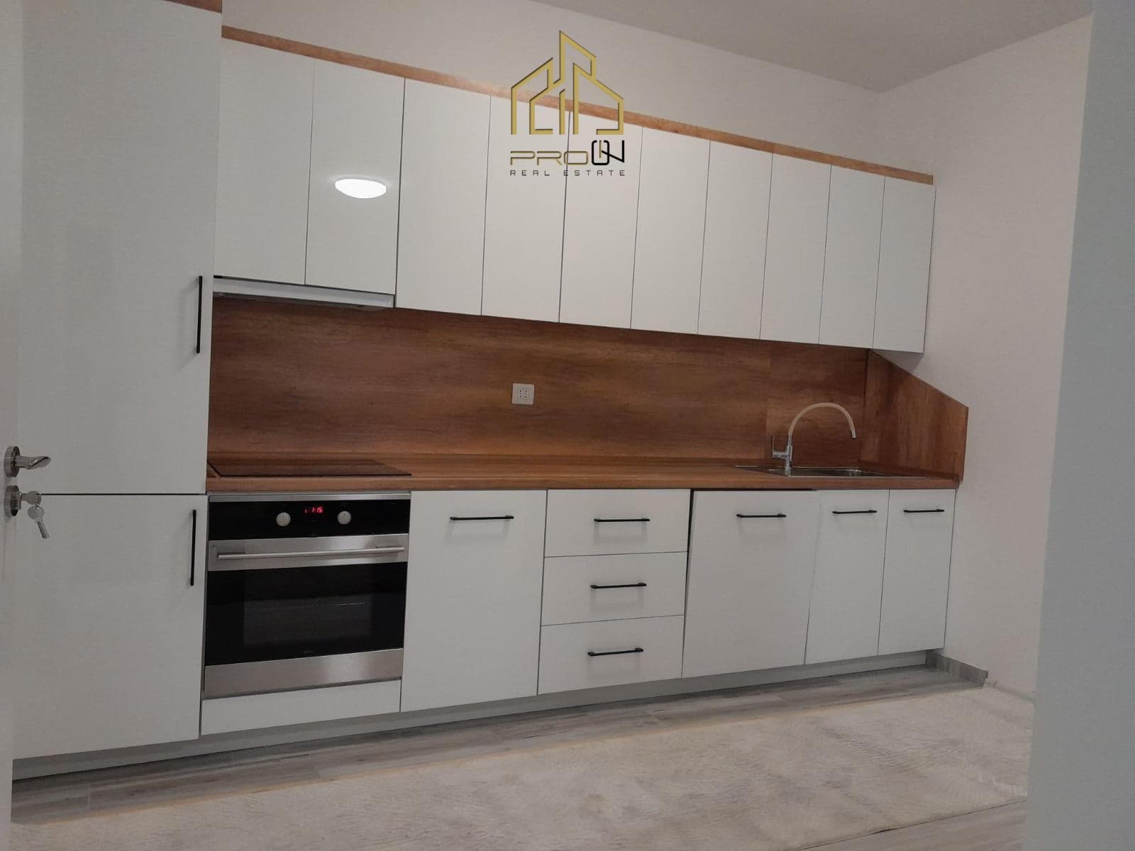 Banesë me qira – Mati 1 3