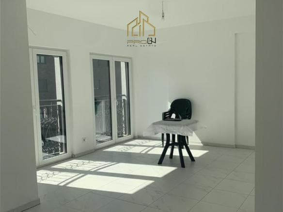 Banesë / Zyre me qira – Lagja e Muhaxherëve