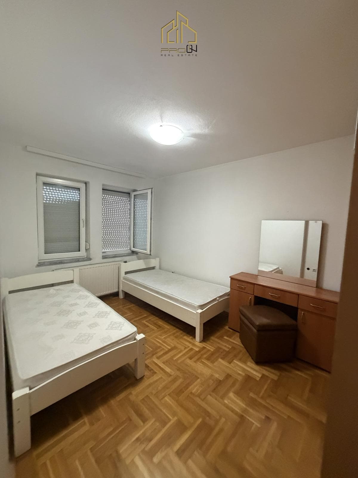 Banesë me qira – Aktash 4