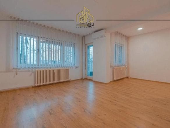 Banesë / Zyre me qira – Ulpianë